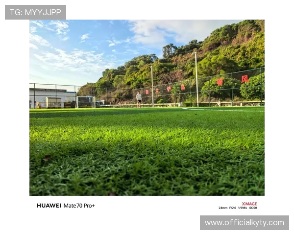 开云足球官网官方平台带你深入了解足球俱乐部最新动态与球队新闻 开云足球官网官方平台带你深入了解足球俱乐部最新动态与球队新闻